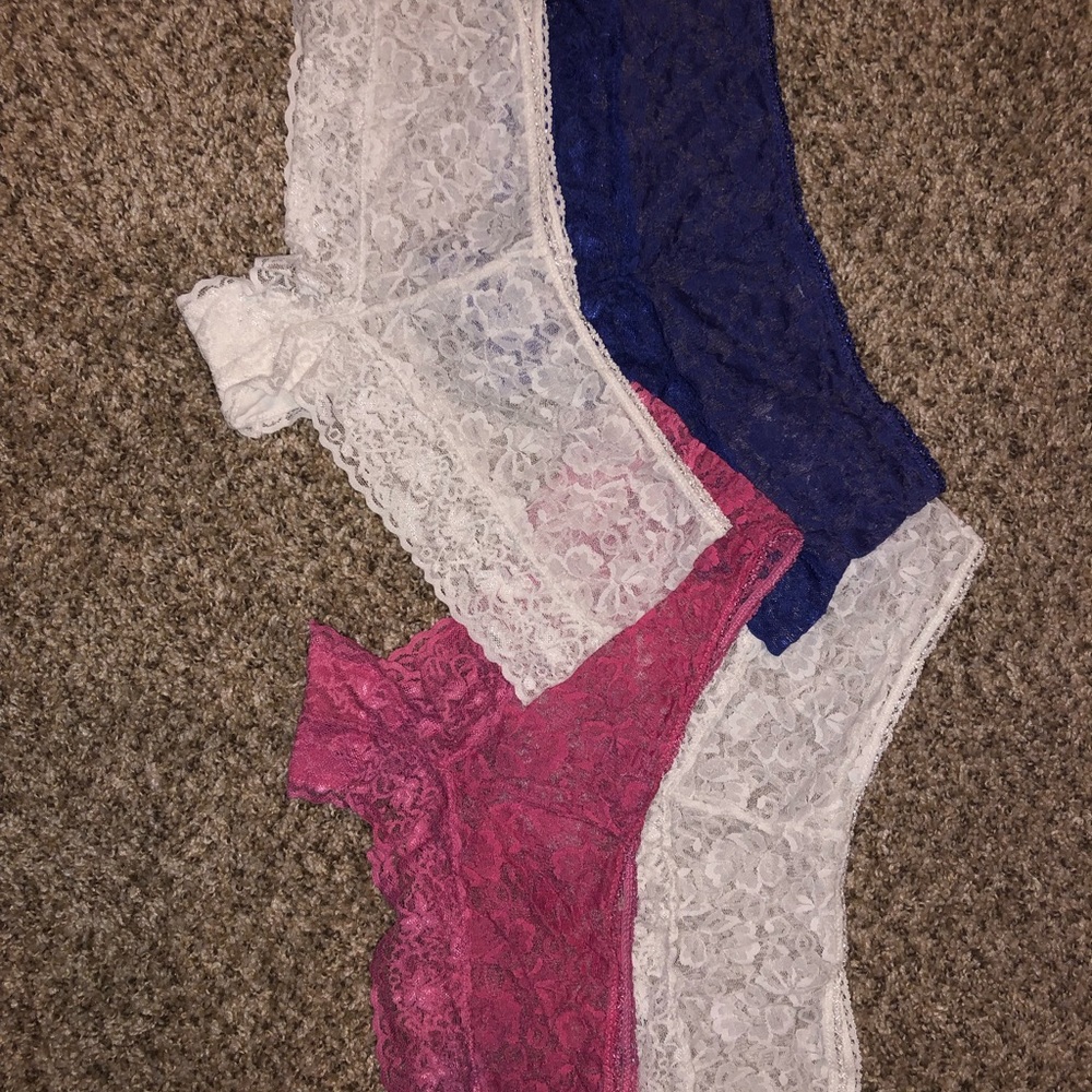 Set of 4 panties/lingerie
